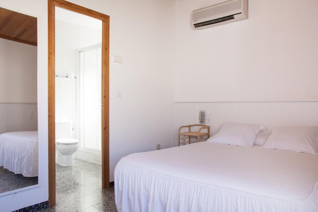 Hostal La Florida Llança Pokoj fotografie