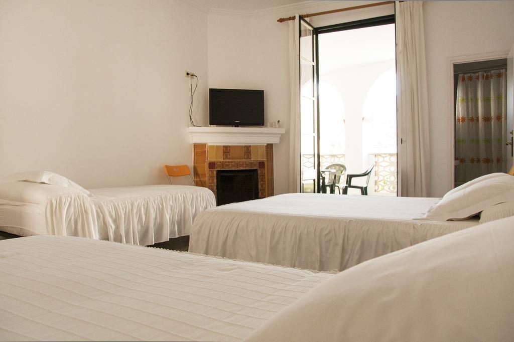 Hostal La Florida Llança Pokoj fotografie