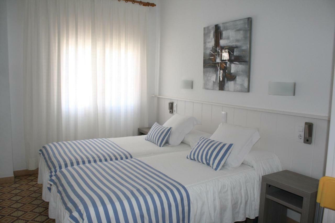 Hostal La Florida Llança Exteriér fotografie